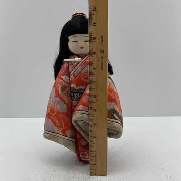 Vintage Gofun Japanese Ichimatsu Girl Doll Black Hair Silk Kimono Ningyo 11.5" - Picture 8 of 9